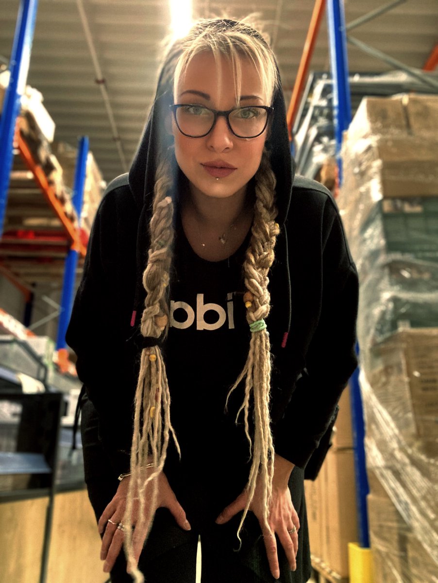 Marika🐙 tweet media