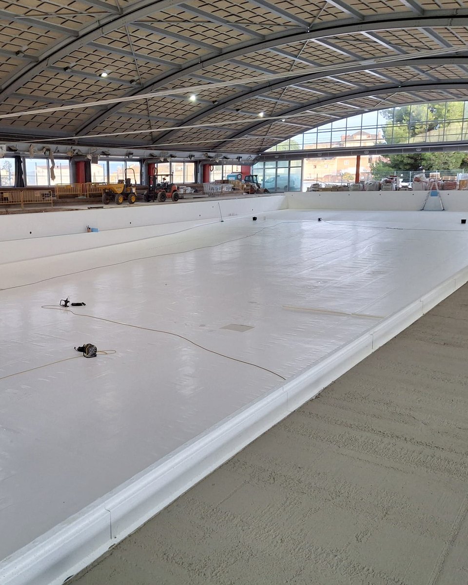 CN_Molins's tweet image. 📢 𝗥𝗘𝗢𝗕𝗥𝗜𝗠 𝗘𝗟 16 𝗗𝗘 𝗙𝗘𝗕𝗥𝗘𝗥 ‼️

🏗️ Si no hi ha contratemps d’última hora, es preveu que la piscina olímpica torni a estar operativa el proper dilluns 16 de febrer 💪

🏊‍♂️ El retorn és cada cop més a prop ‼️

#piscina #ForçaMolins #MolinsdeRei