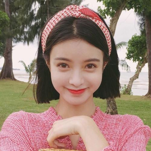 ApDemocratica's tweet image. Racks hold sweet citrus squares.