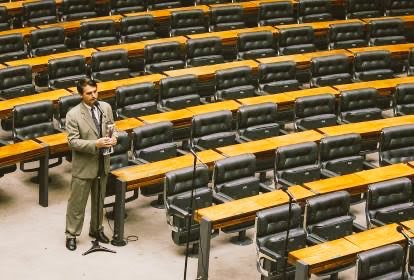 marcia_ssi's tweet image. Foi assim que tudo começou. Hoje somos milhões de Bolsonaros. 🇧🇷
ACORDA, BRASIL!