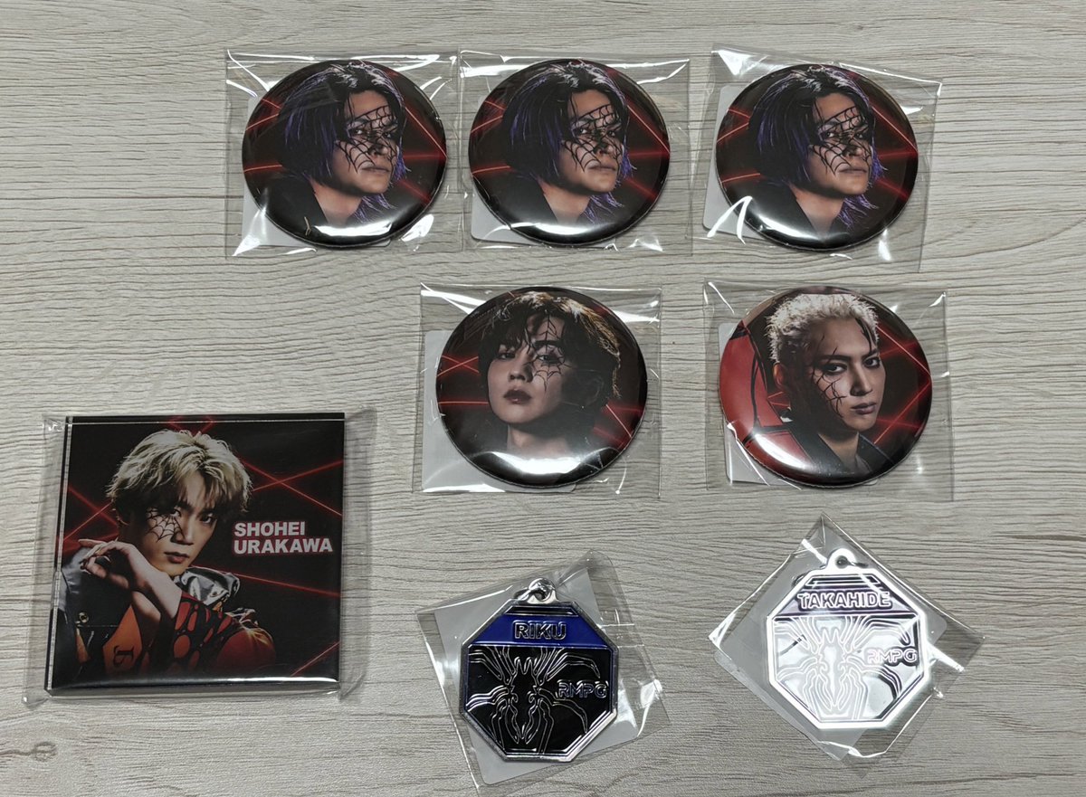 Mt_blackwolf's tweet photo. THE RAMPAGE ランペ 
DMMスクラッチ 交換

譲
缶バッチ…与那嶺瑠唯、吉野北人、鈴木昂秀
アクリルブロック…浦川翔平
チャーム…陸、鈴木昂秀

求
川村壱馬(チャーム、アクリルブロック優先)
陸と吉野北人以外は定価で買取可能

郵送希望
交換の場合は写真添えてリプお願いします https://t.co/lxYUCKpbMl
