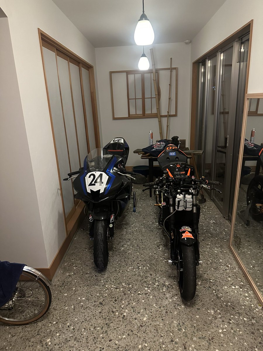 yzfr68's tweet photo. 冷却水帰るのめんどくさいから毎年恒例の寒波対策 https://t.co/4NbtGXc3Ns