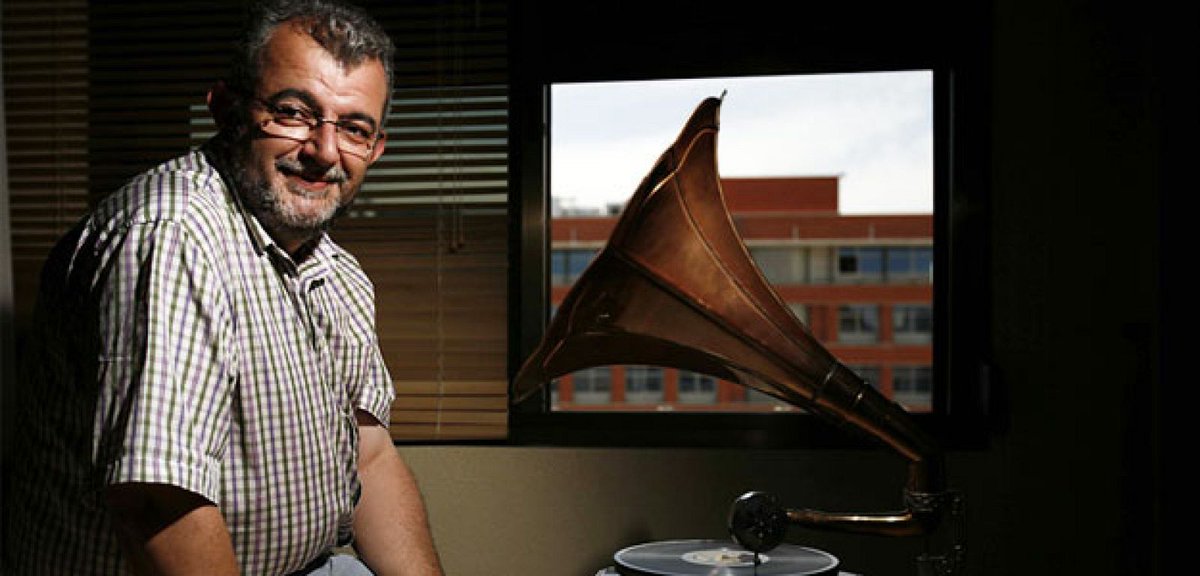 ✔️<a href="/GuzmanJoaquin/">Joaquin Guzman</a>: "El oyente ya no solo escucha, también responde, opina, corrige y participa en tiempo real. Eso obliga a estar más atento, más despierto y también a ser más honesto"

▶️Director de #LaRotonda en <a href="/RadioCLM_es/">Radio Castilla-La Mancha</a>

🔴gorkazumeta.com/2026/01/joaqui…