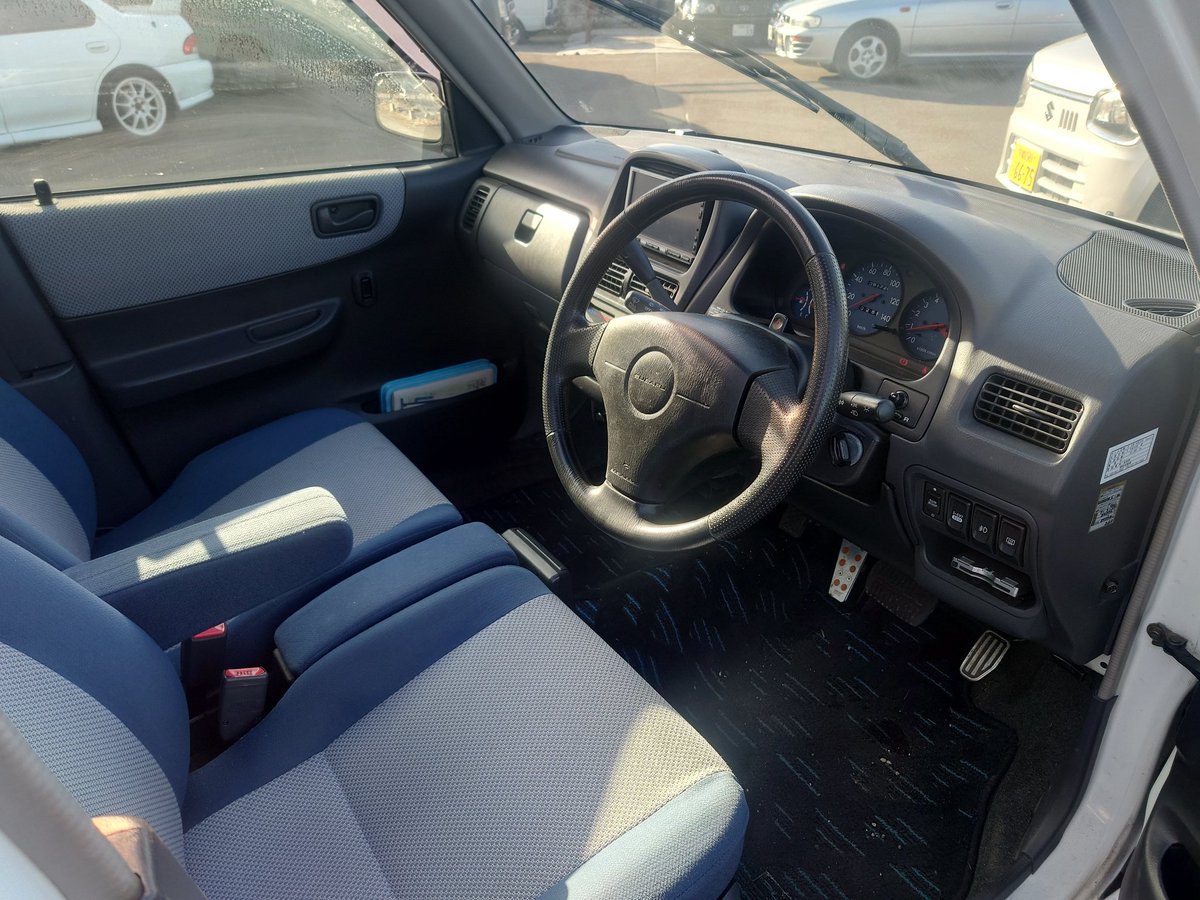 例のサンルーフ付きプレオですが一旦Xで買い手募集します！
［委託販売］
スバル プレオ LS
車検無し
走行距離92000km

セールスポイント
・サンルーフ（動作良好）
・スーパーチャージャー
・リヤガーニッシュ
・社外前後タワーバー
・社外オーディオ（バックカメラ）
・社外マフラー