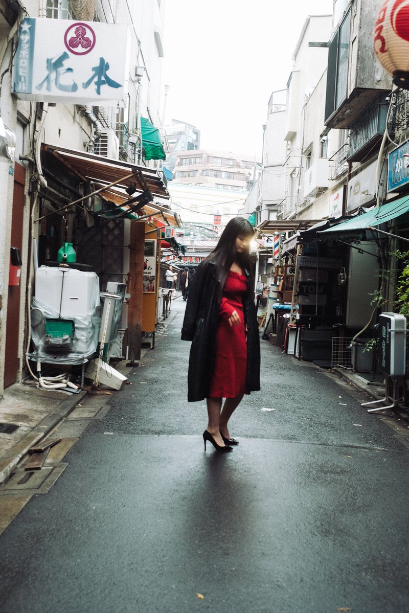 「浅草と赤い服は
相性が良いきがします。」

model ＠eye_shutter_s