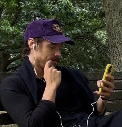 hsrrycults's tweet image. this guy is always confused!!