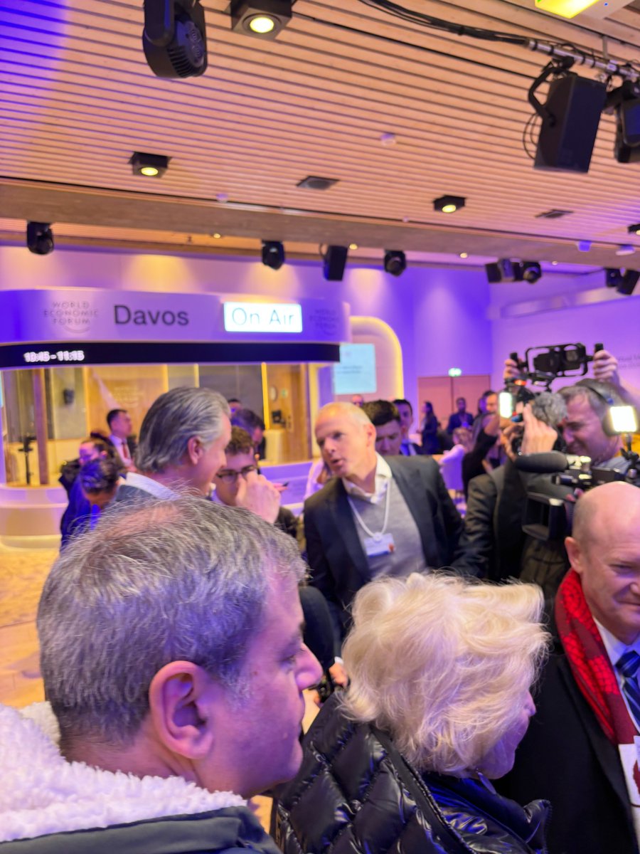 Ishaan Tharoor tweet media