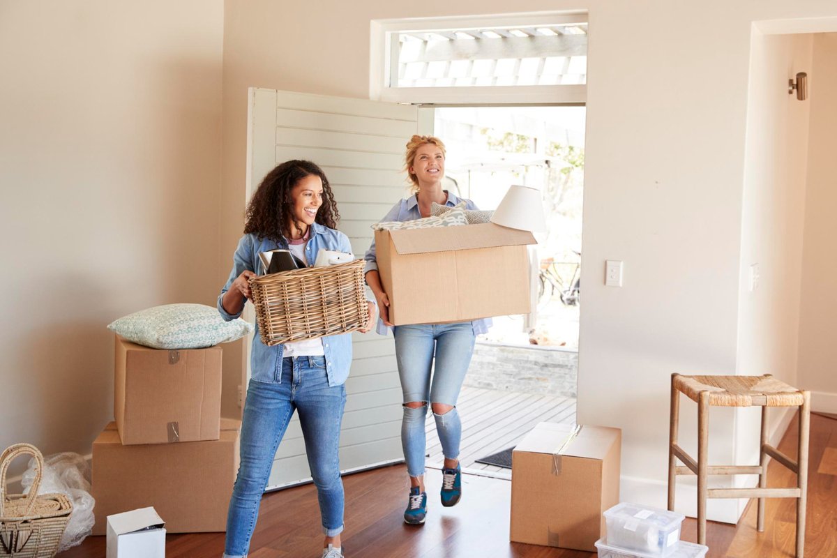 MortgageAScot's tweet photo. 🏡 Thinking about buying a home… but waiting for interest rates to drop?

Yes, the interest rate matters — it affects your monthly payments and long-term costs, but there's more to consider with homeownership.

💬 Thinking about your options? Let’s talk. https://t.co/7RqTaYcaF8