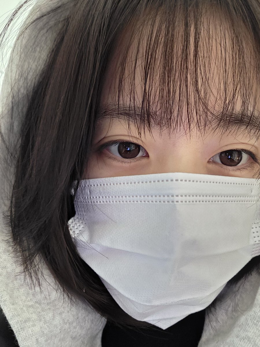 [260120] 🫧💬 10:01am kst

🐶 it was really cold yesterday, but they say it's gonna be even colder today ㅜㅡㅜ you dressed warmly before going out, right?!
🐶 be careful not to catch a cold 🤍
🐶 you really need to bundle up today!!!!

🫧💬 1:56pm kst

🐶 📸
🐶 off to work out