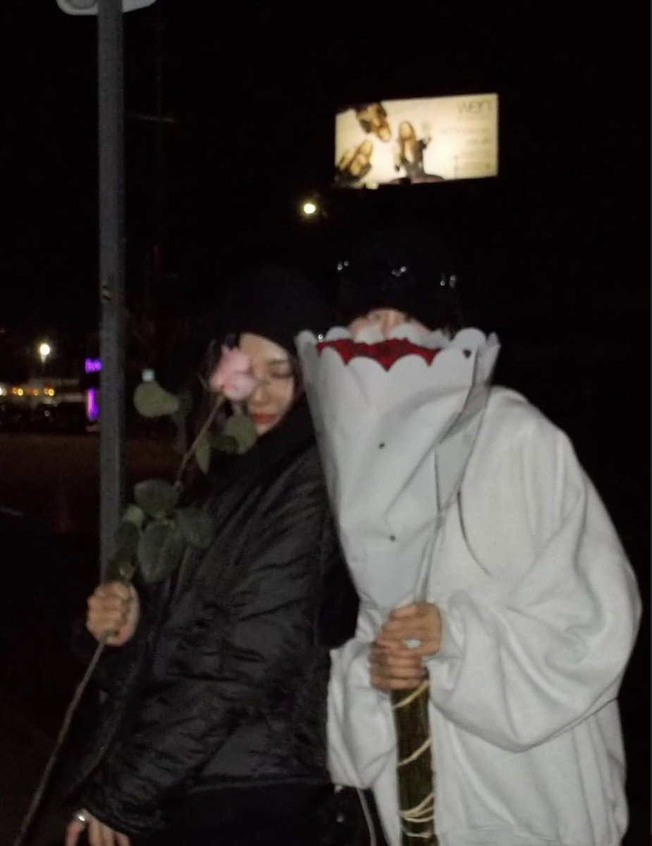 paraglideee's tweet image. why they lowk confirmed it