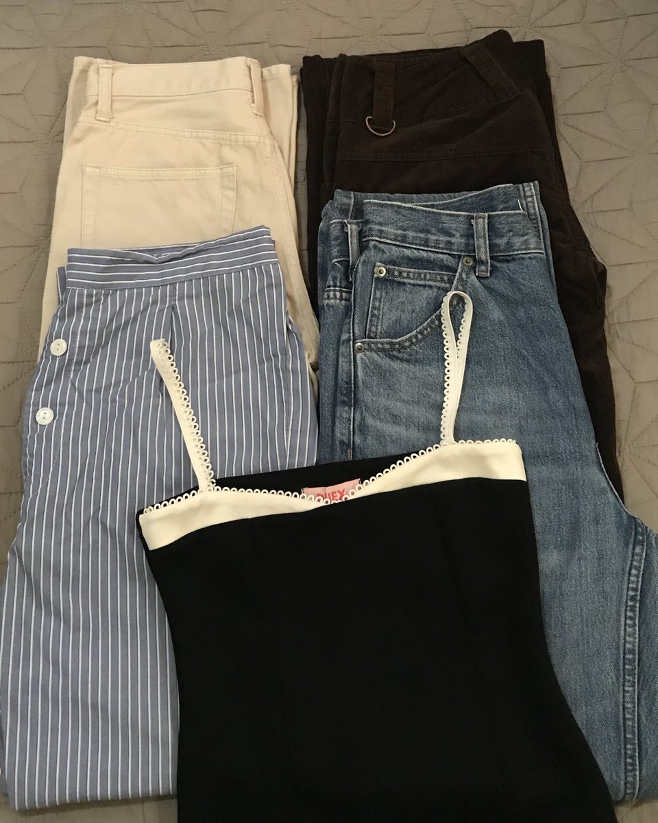 secondu12's tweet image. 🧺⭐️จะมาส่งต่อเสื้อผ้า ไอจี แฟชั่น กระเป๋า รอเท้าหลักสิบ!! มีเยอะกว่าในรูป 

💝{จะปัก รี หรือเฟบ อย่างใดอย่างนึง ลด 5฿} 

🚎🫧ลงคืนนี้ 

#ส่งต่อเสื้อผ้า #ส่งต่อuniqlo #ส่งต่อduex #ส่งต่อกระเป๋า #ส่งต่อกางเกงยีนส์ #เสื้อผ้ามือสอง #เสื้อผ้ามือ2 #โล้ะตู้เสื้อผ้า