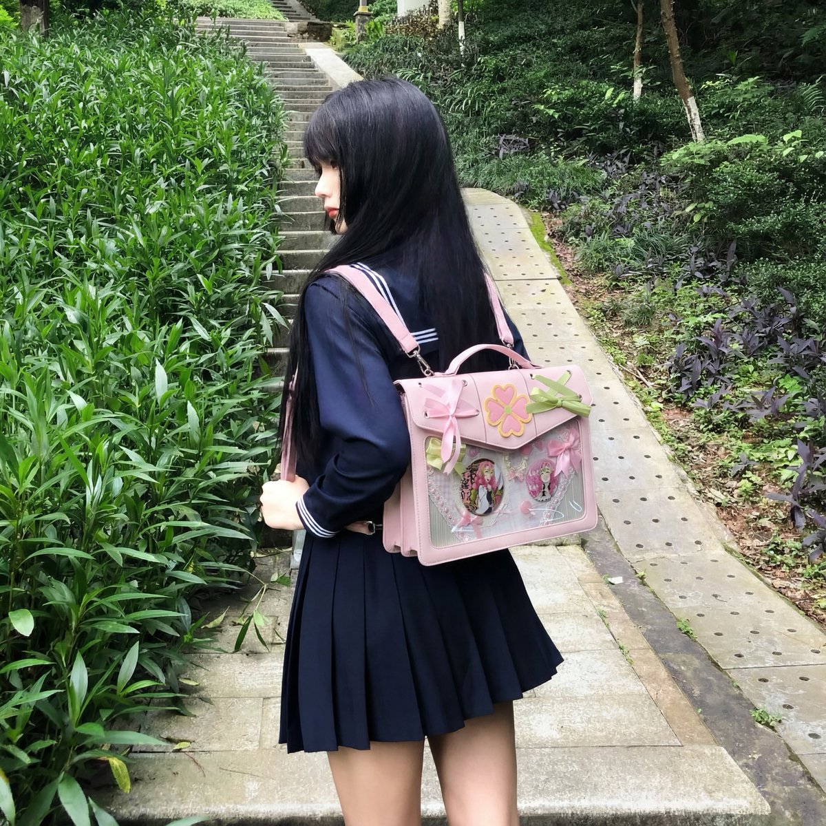 GioRavera's tweet photo. "My walk to class suddenly feels like a Demon Slayer mission! ⚡️"
JK uniform × original Mitsuri bag — sweet &amp; fierce vibes maxed out~ 🌸
#鬼灭の刃 #demonslayer #mitsuri https://t.co/dG4cdwfw67