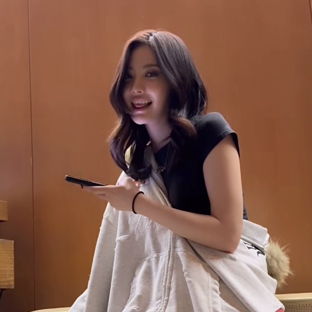 닝!닝! tweet media