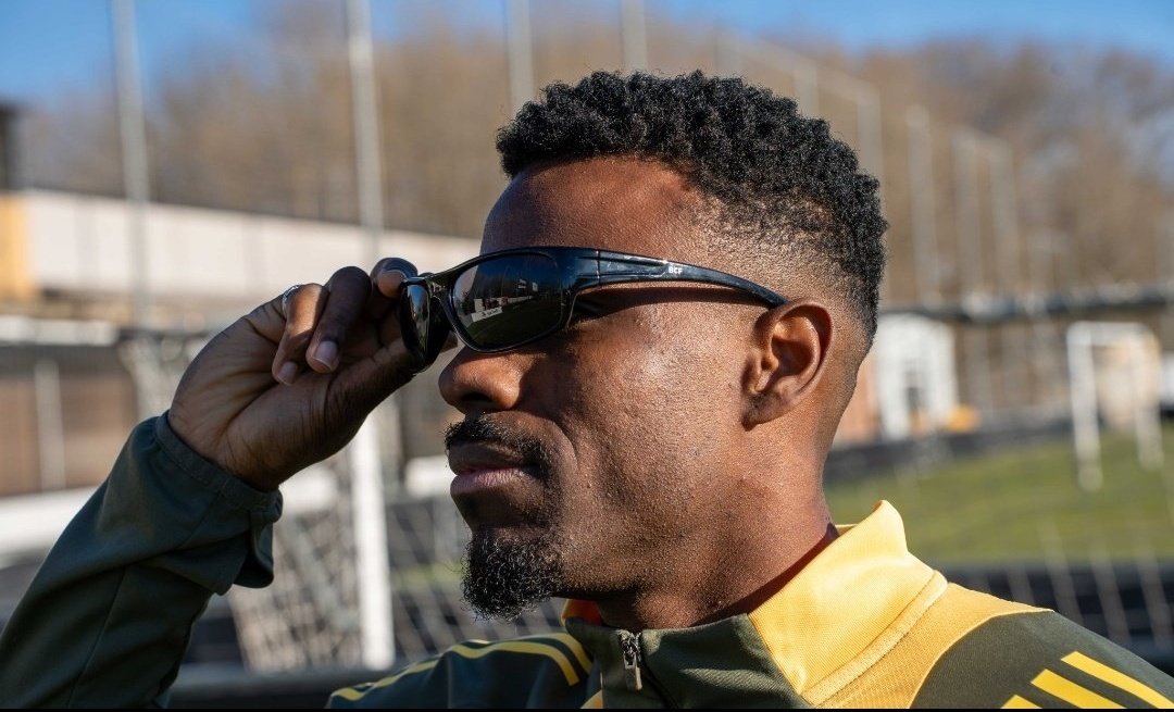 Appinaldo's tweet image. Hoy es el cumpleaños de @AppinKevin y quiero que le feliciteis aquí:
@Marcelofigoli 
@jruizsuarez97 (felicidades a tí)
@javipucela_ 
@VictorAbajas 
@IvanAliCho2 
@miguel5angel99 
@BurgosSuriya 
@julian_calvero 
@furiaabcf 
@bcfontour 
@BurgosThisis 
@danidelarosa 
Y el que quiera