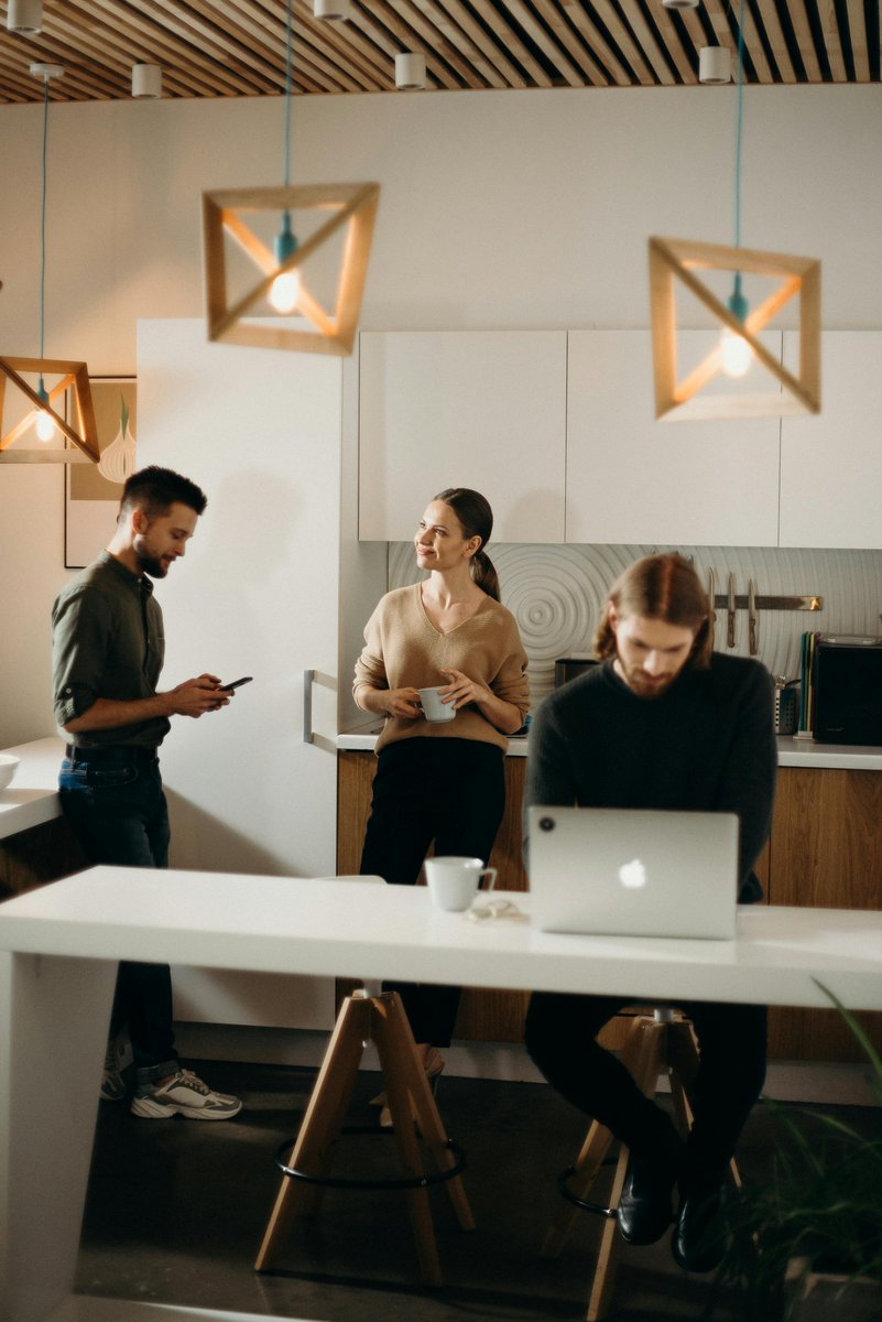 office_barista's tweet image. ☕ What actually makes a great staff room?

It's not the size.
It's not the fancy furniture.
A great staff room is designed for people, not just breaks.
&amp;amp; right at the centre of it all? 
A coffee machine people actually want to use.
#BreakRoom #BreakTime #CoffeeBreak #OfficeLife