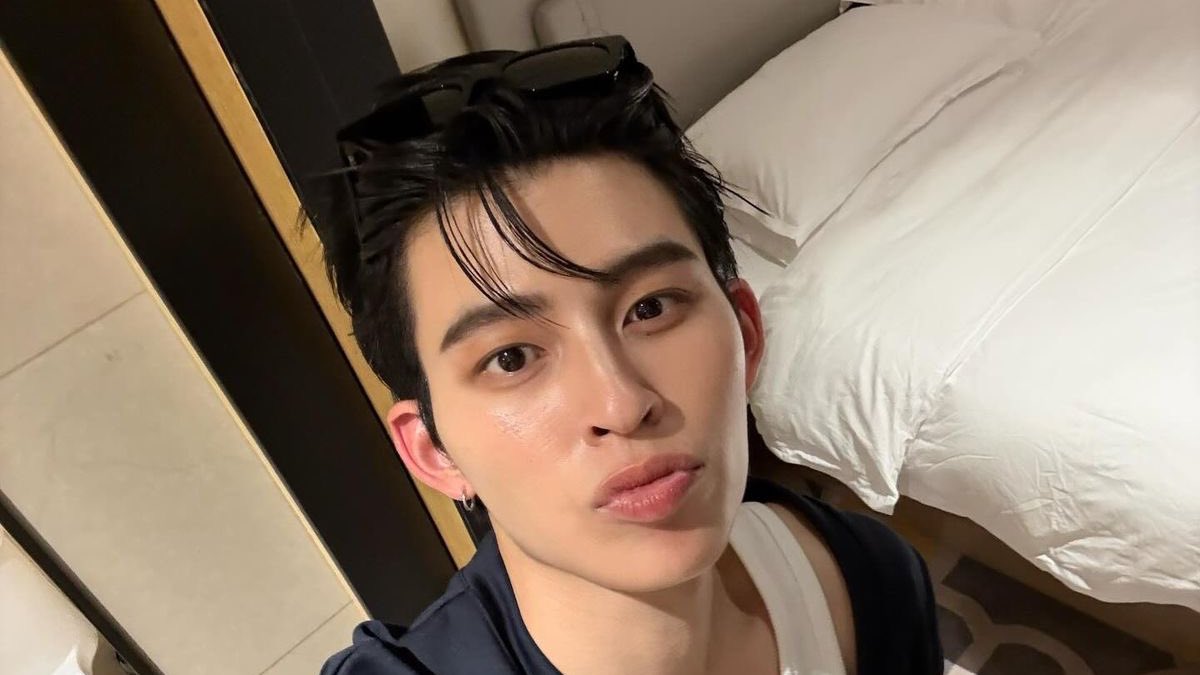 PPWL0VEBOT's tweet image. when he can be both cutie and hottie in just one style &amp;gt;&amp;gt;&amp;gt;&amp;gt;