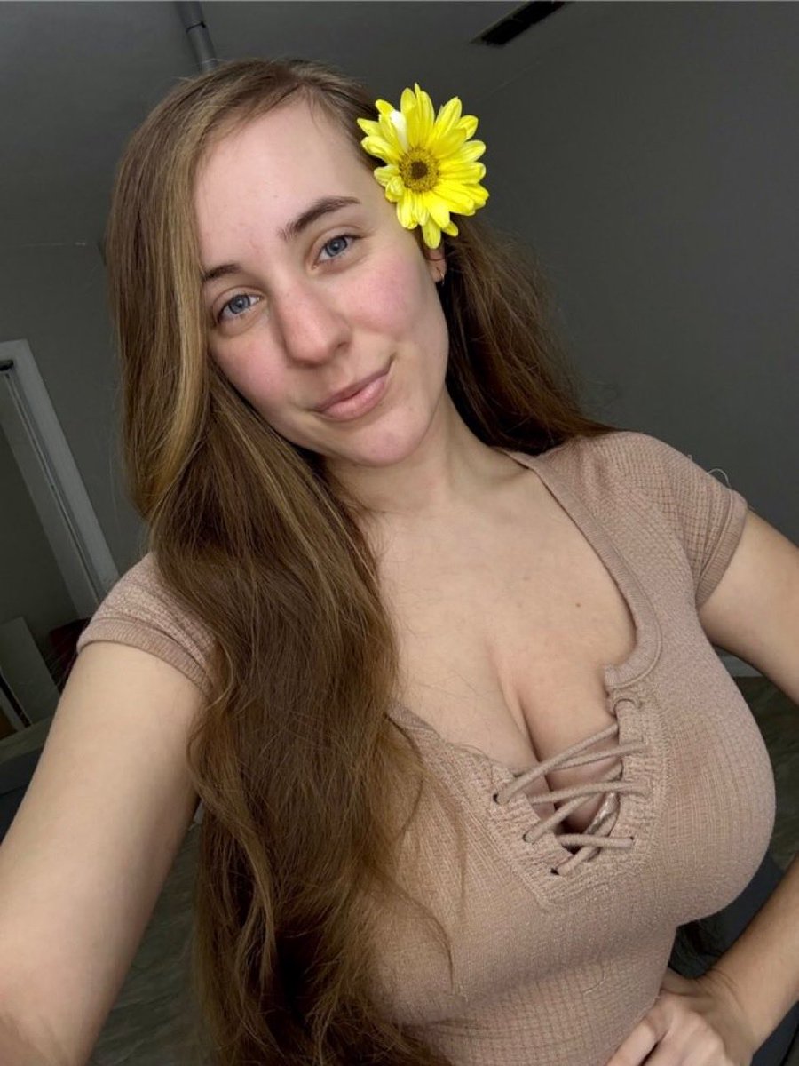 Emily tweet media