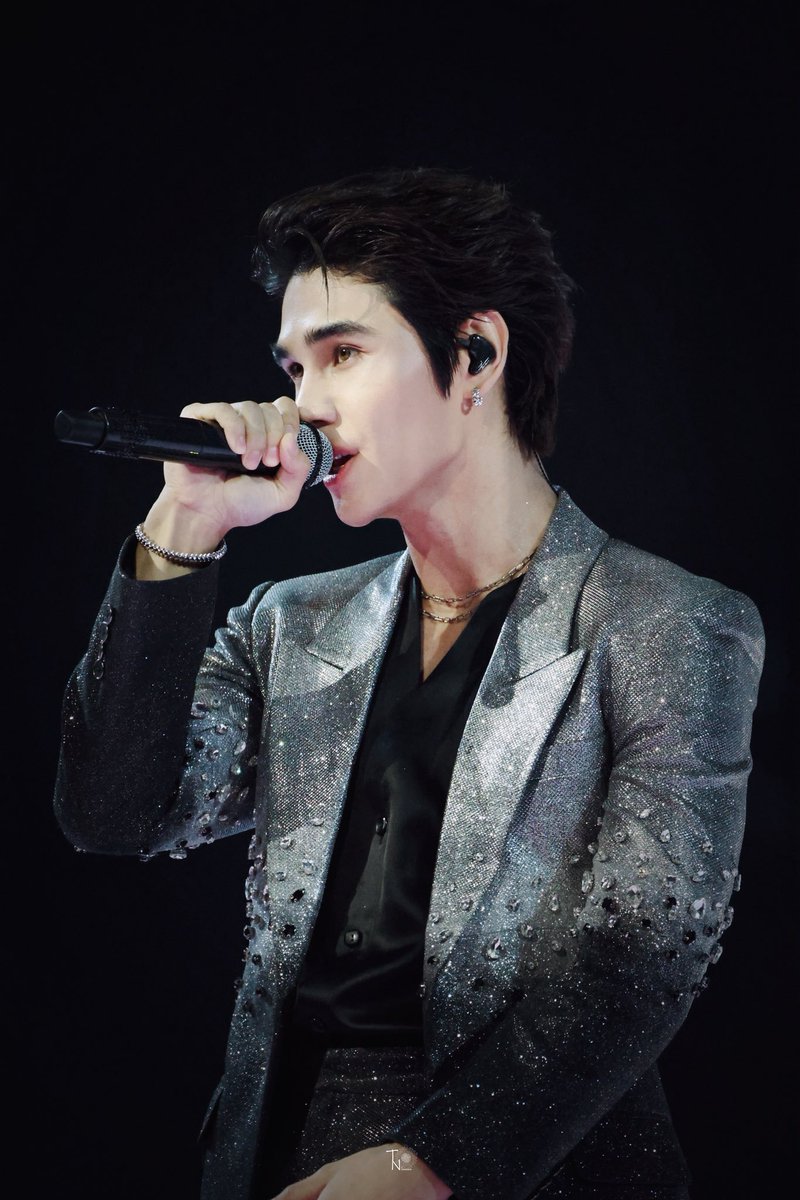 TN_tnanna's tweet photo. 🪐💫🪐

#JeffSatur
 #KhemjiraConcertDay1 https://t.co/5BHTllAGDd