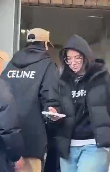 saxophonist95's tweet image. Remember when your mom said your phone was the reason behind everything going wrong in your life? Yeah… she was right