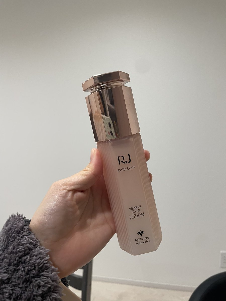 さらっとしていて使った後は皮膚がもっちりしていました。使用感が好きです。