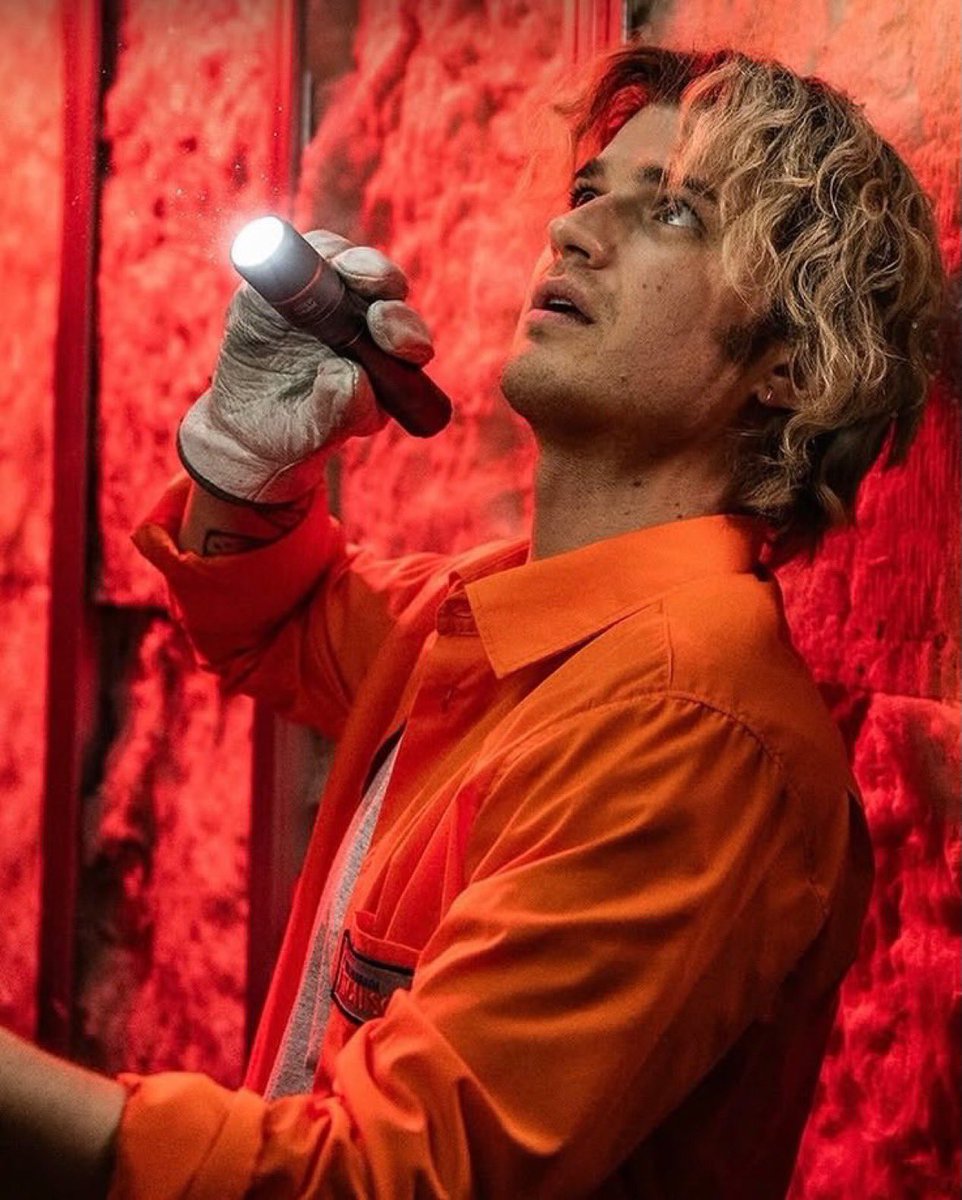 djoified's tweet image. can he stop being bisexual