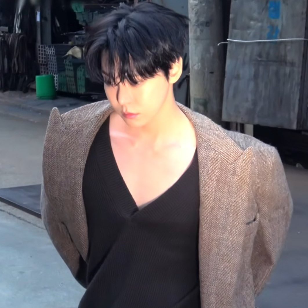 seeeesky's tweet image. โดรึนจะเป็นบ้าละ ลูกสวยมาก