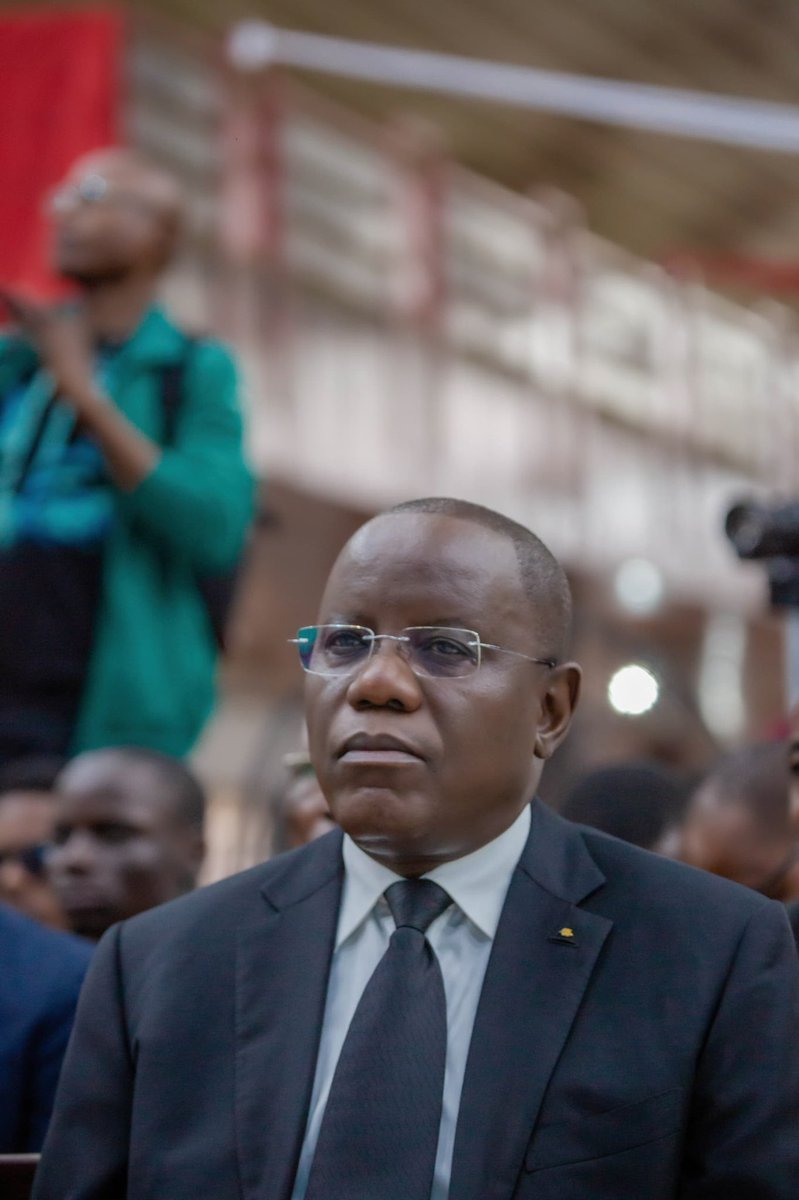 Le cœur meurtri, je condamne fermement l’enlèvement de mon frère, Aubin Minaku, VP du Pprd, survenu dans la nuit de samedi. Il n'existe aucune raison valable pour arracher un homme à sa famille et à ses proches dans l’unique but de faire taire une voix et étouffer ses convictions