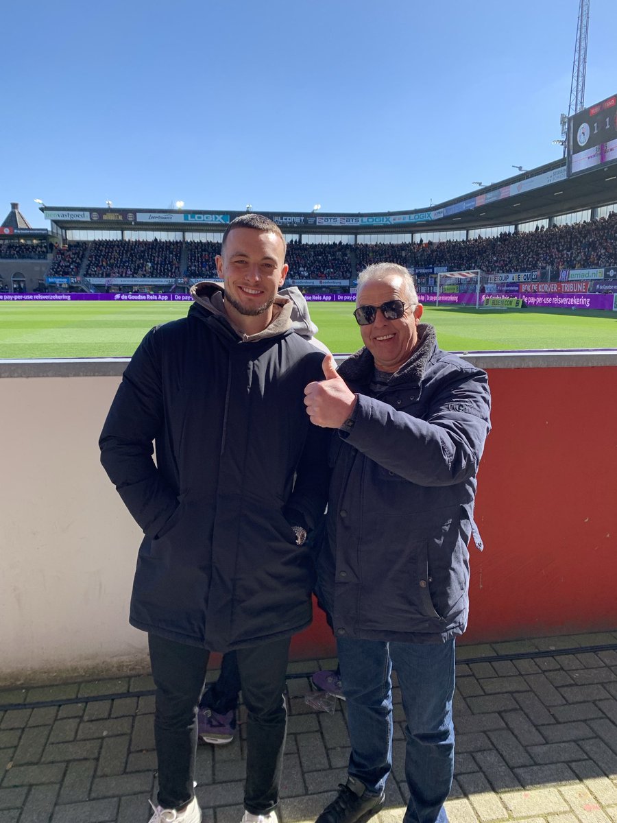 Het ga je goed Justin …Feyenoorder ben je niet voor even maar voor je hele leven👍👊👌