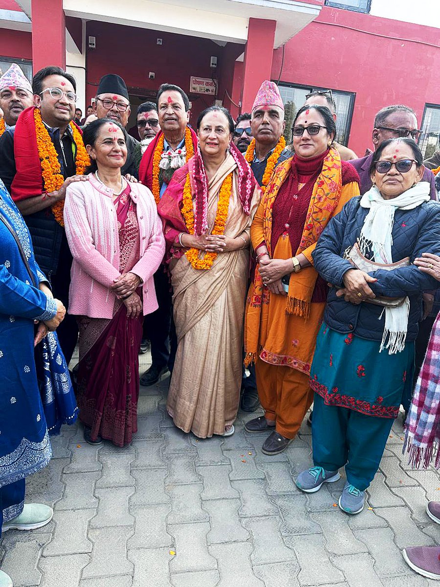 BinodKChaudhary's tweet photo. म राजनीतिक परिवर्तनको पक्षमा छु । आर्थिक रुपान्तरणको पक्षमा छु । र, जेनजी मुभमेन्टले दिएको सन्देशको मर्मलाई मैले राम्रोसँग बुझेको छु । म यहाँबाट निर्वाचित भएको तीन बर्षमा समृद्ध नवलपरासीका लागि फाउण्डेसन तयार भएको छ । हामी सबैले प्रत्यक्ष देख्न सक्ने गरि नवलपरासी पश्चिमको विकास अभियान अगाडि बढेको छ । यस अभियानलाई पूर्णता दिन आवस्यक छ । त्यसकै लागि मैले नवलपरासी क्षेत्र नम्बर १ बाट प्रतिनिधिसभा सदस्य पदका लागि आज उम्मेदवारी दर्ता गरेको छु । यहाँहरुको शुभेच्छा, साथ र सहयोगका लागि सधै आभारी रहनेछु । 🙏🙏 🌳🌳