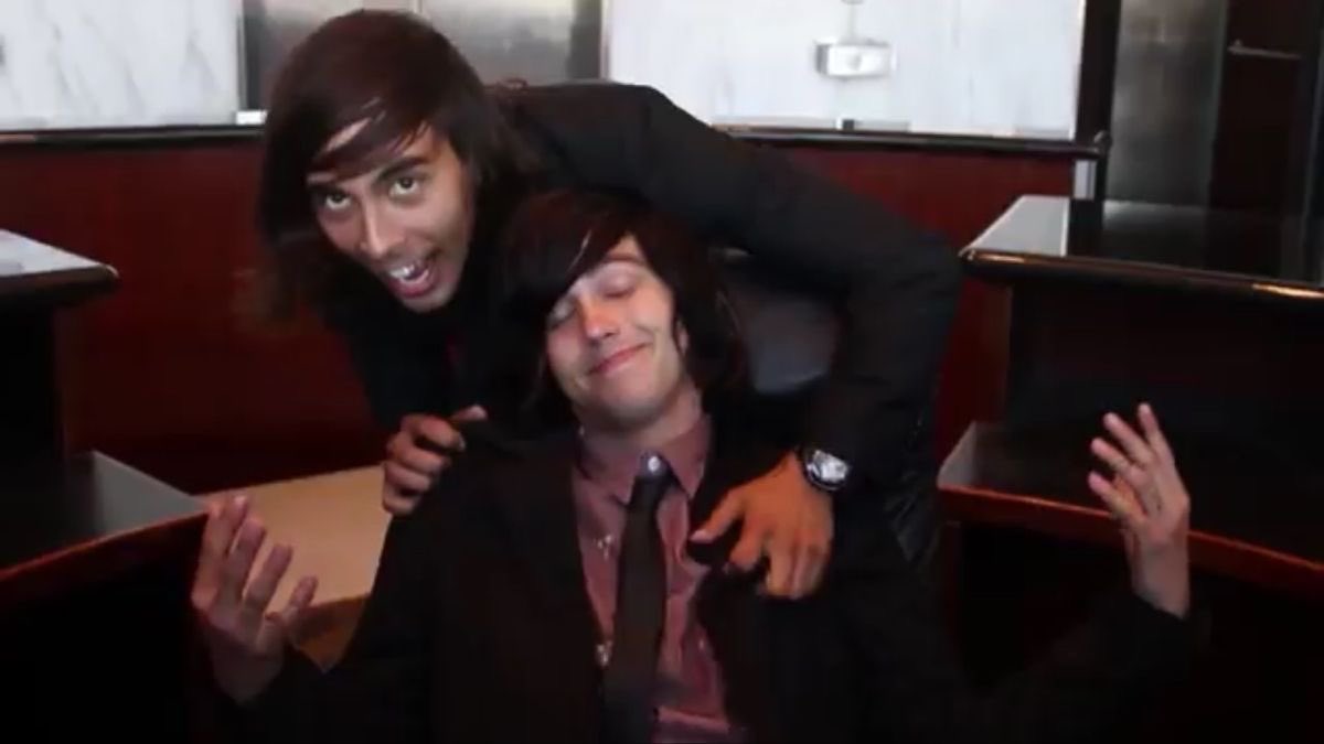 ptv teeth (@teeththeveil) on Twitter photo 