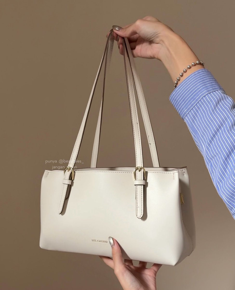 beautales_'s tweet image. depok isn’t all about anomali, ATT, covid, dll…

this legendary bag brand right here dari pabrik DEPOKK!! HIDUP DEPOK 🦅‼️