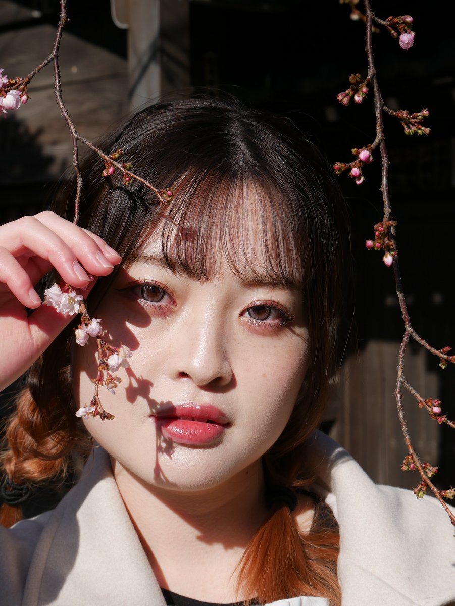 ～ 青梅に 眉あつめたる 美人かな ～

作：与謝蕪村
モデル #土屋由利子
#MeijiGakuinContest2024
#日暮里
<a href="/mgu01_yuriko/">土屋由利子 ＠Latte撮影会</a>
<a href="/Latte_ps_/">Latte撮影会🤍3/6-8 Latte展2</a>