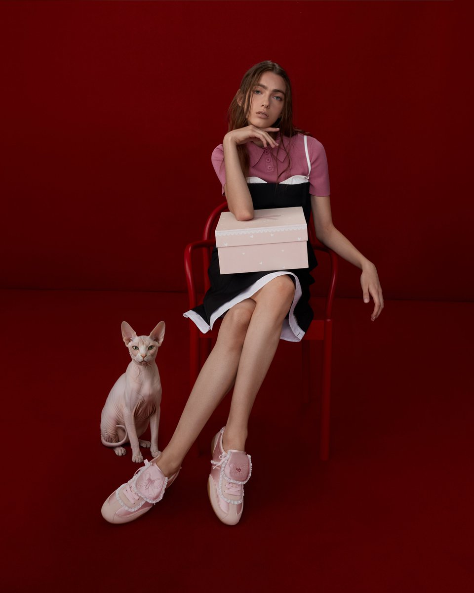 Charles_Keith tweet media