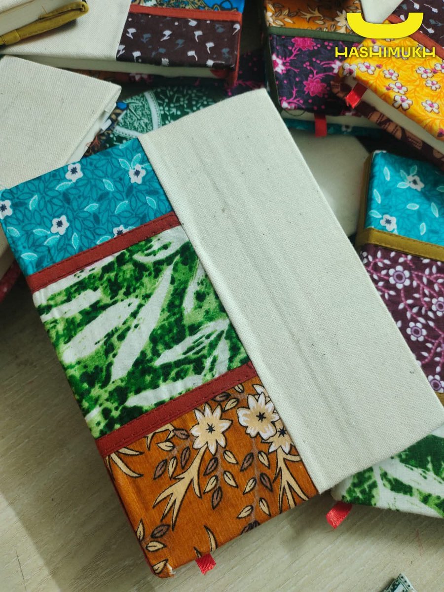 eka_nusrat's tweet photo. Hashimukh students are turning discarded Tetrapak into aesthetic, sustainable patchwork diaries. This creative initiative shows how waste can become a valuable resource and how small actions can make a big impact on protecting our environment. https://t.co/oqbx5FMRAb