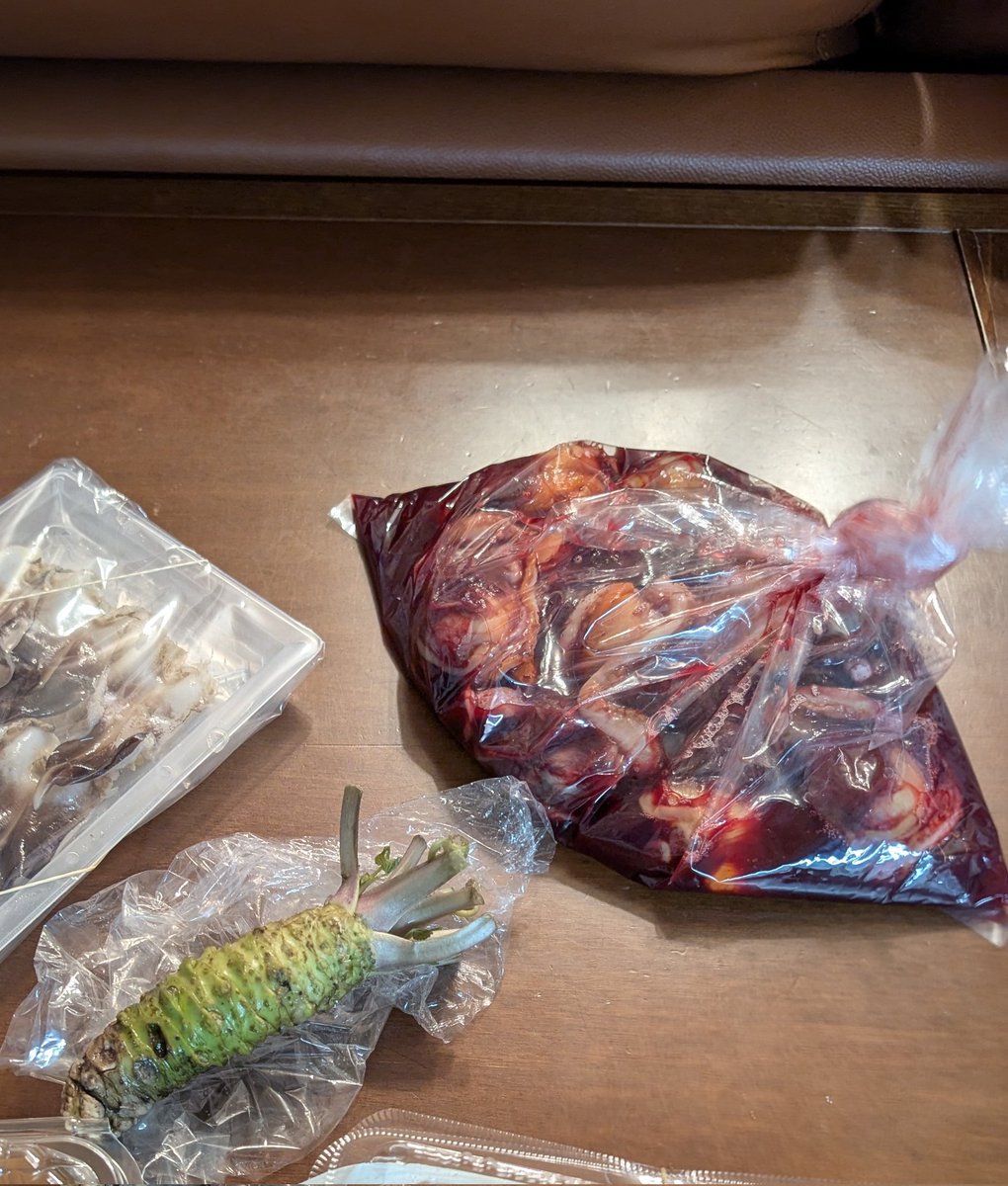 bsKilcDhhfbHhzy 美味しそう！ 貝好きなので家で捌けたらなと思って