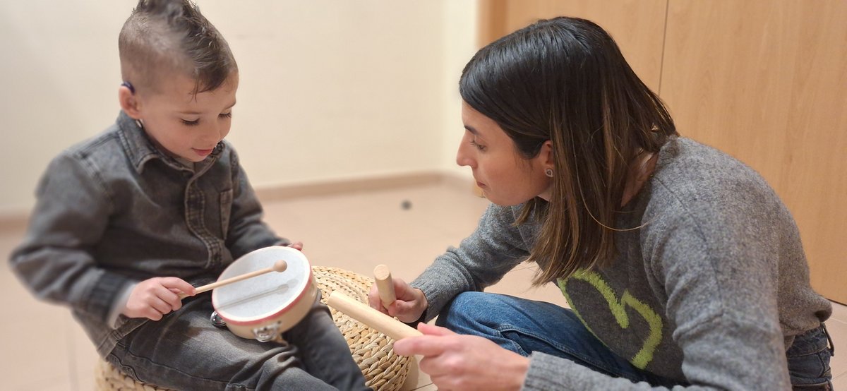 cocarmi's tweet image. 🦻@federacioacapps convoca les seves #beques de logopèdia i de psicologia:
🤔Quins requisits cal complir❓
🤔Cóm funciona el copagament❓
🤔Quan s'ha de demanar l'ajut❓
Les respostes a tots els dubtes, aquí
➡️mailchi.mp/acapps/em_62-6…
📷 #acapps