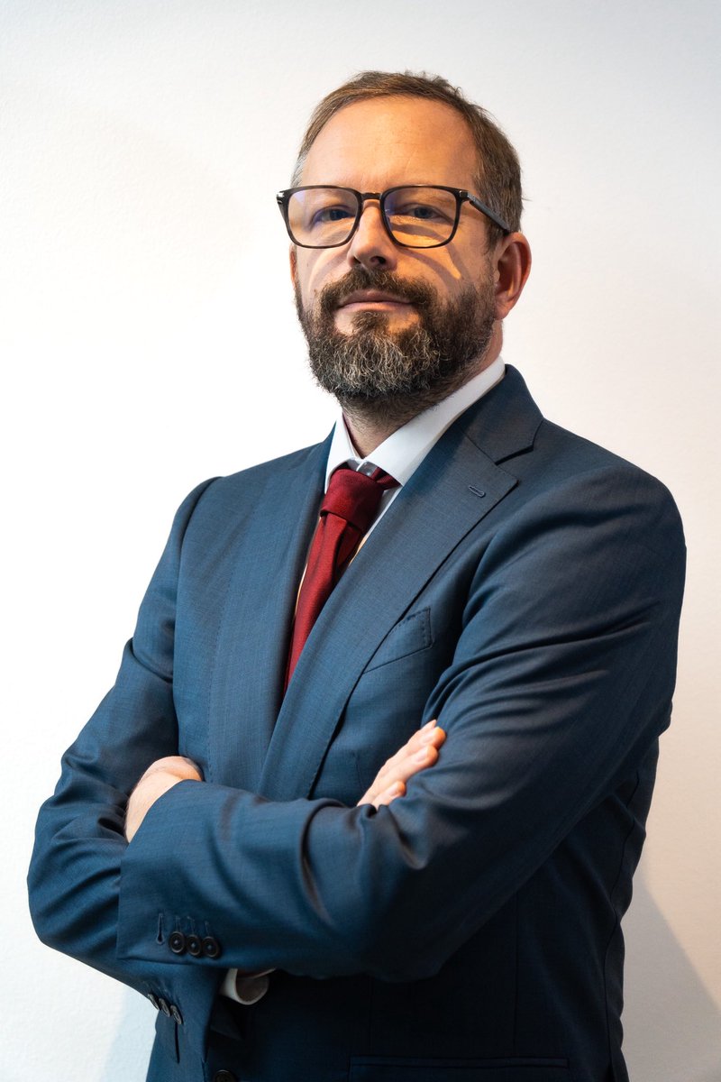 Představenstvo společnosti České dráhy, a.s., při výkonu působnosti valné hromady společnosti ČD Cargo, a.s., na svém jednání dne 20. ledna 2026 zvolilo pana Ing. Radima Ječného, Ph.D., do funkce předsedy představenstva ČD Cargo, a.s. Funkce se ujme 1. února 2026. 
Radim Ječný