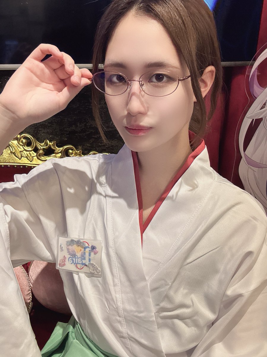 Laira@DJMira tweet media