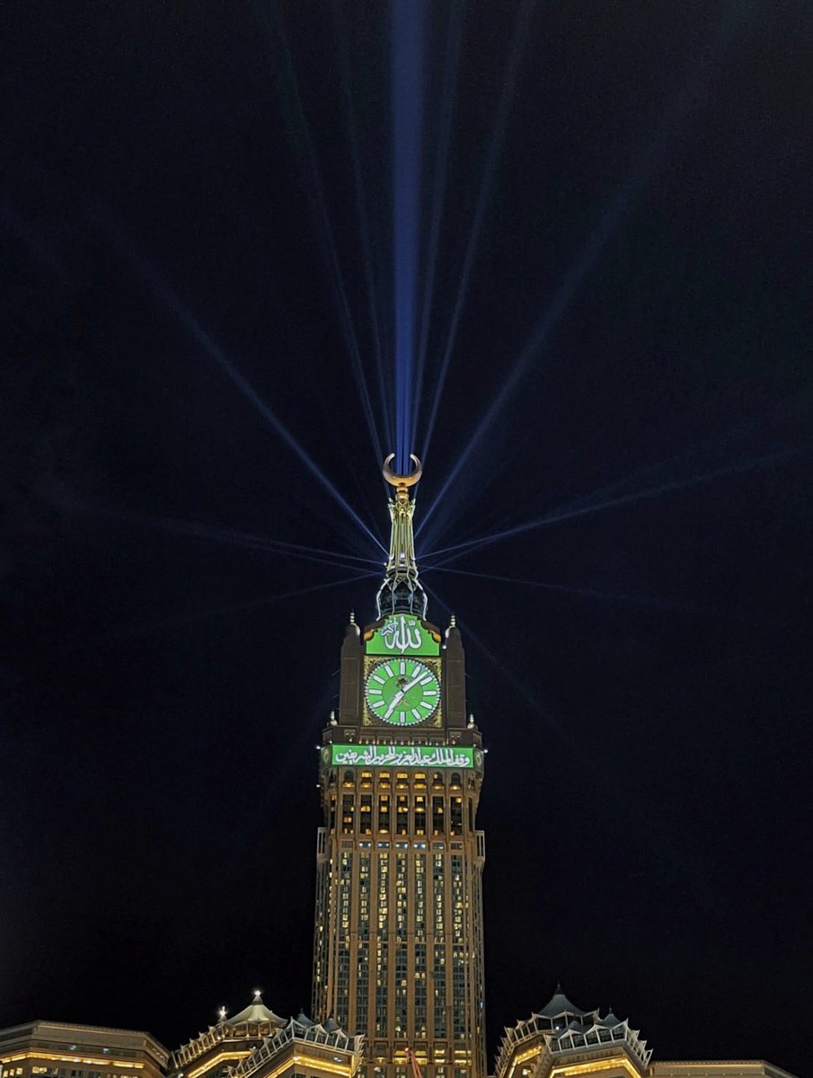 La tour de l’Horloge s’est illuminée pour marquer l'entrée dans le mois de Shaban 1447.

Plus qu'un mois avant le Ramadan In Shaa Allah  ! 

اللهمّ بلغنا رمضان

Qu’Allah nous fasse parvenir jusqu’à Ramadan.
