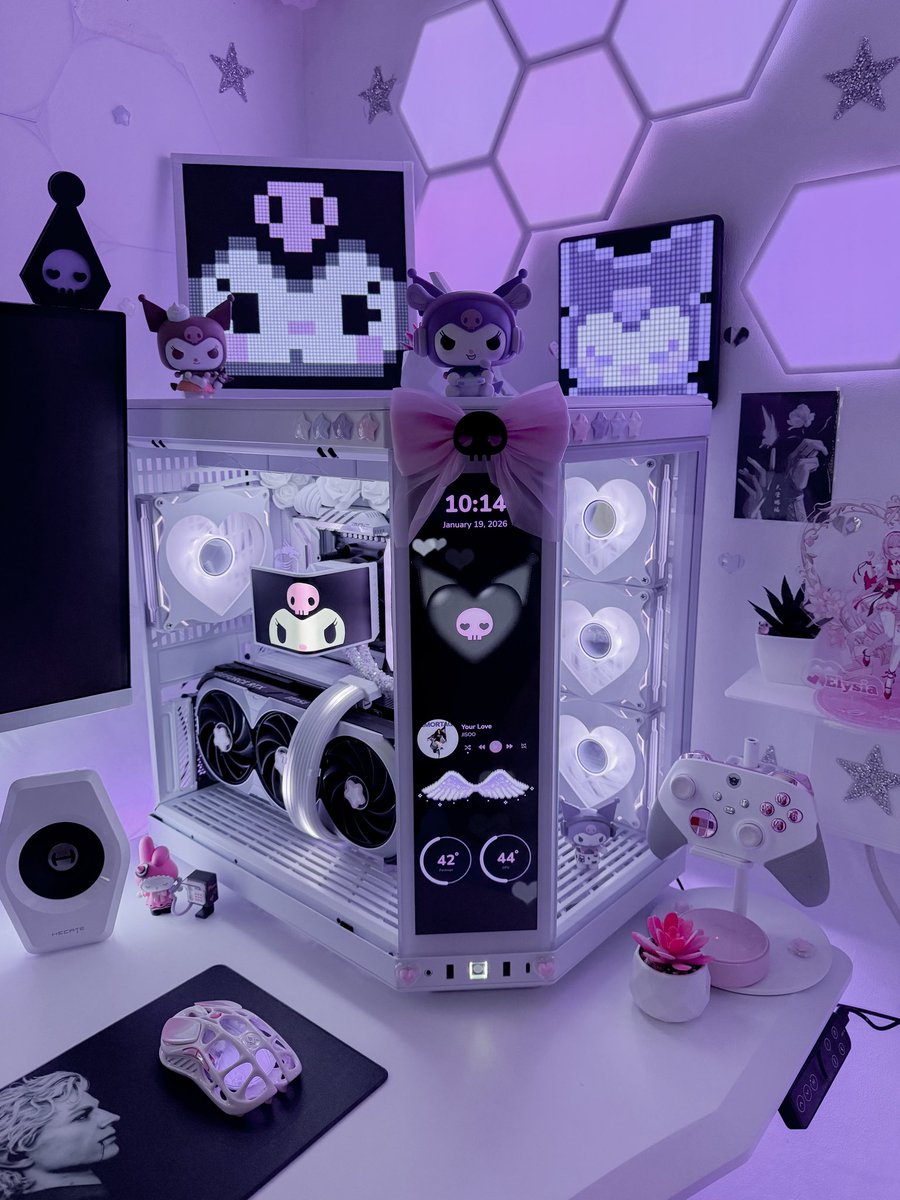 MochiFlurry's tweet image. Happy Tuesday 🖤💜