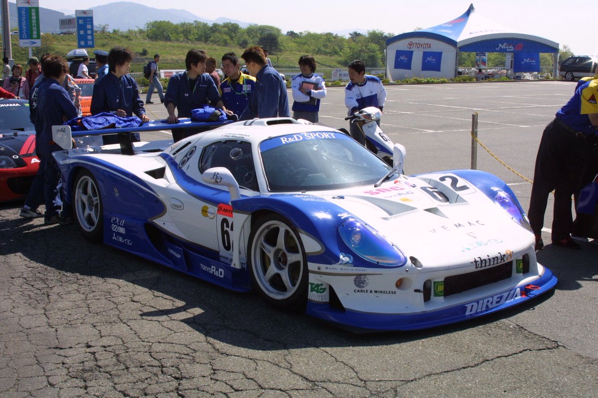 懐古厨なう

富士スピードウェイ　車検待ち