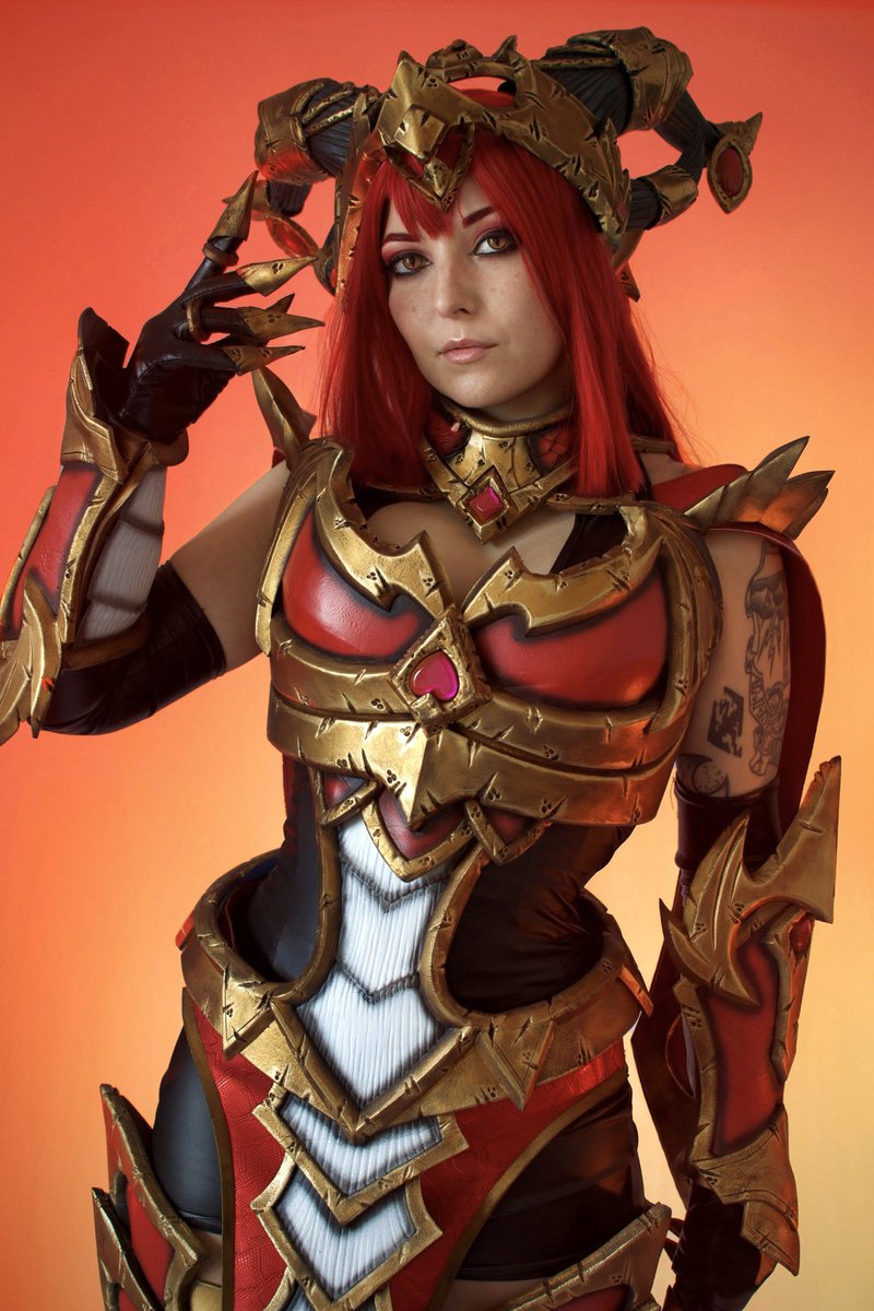 Alexstrasza, the life-binder ❤️‍🔥

This was entirely made by my hands 🙌
It was very long and difficult but I’m proud i succeeded in making this cosplay!
Also I’m back in my Warcraft era, stay tuned for my next big project 🤭