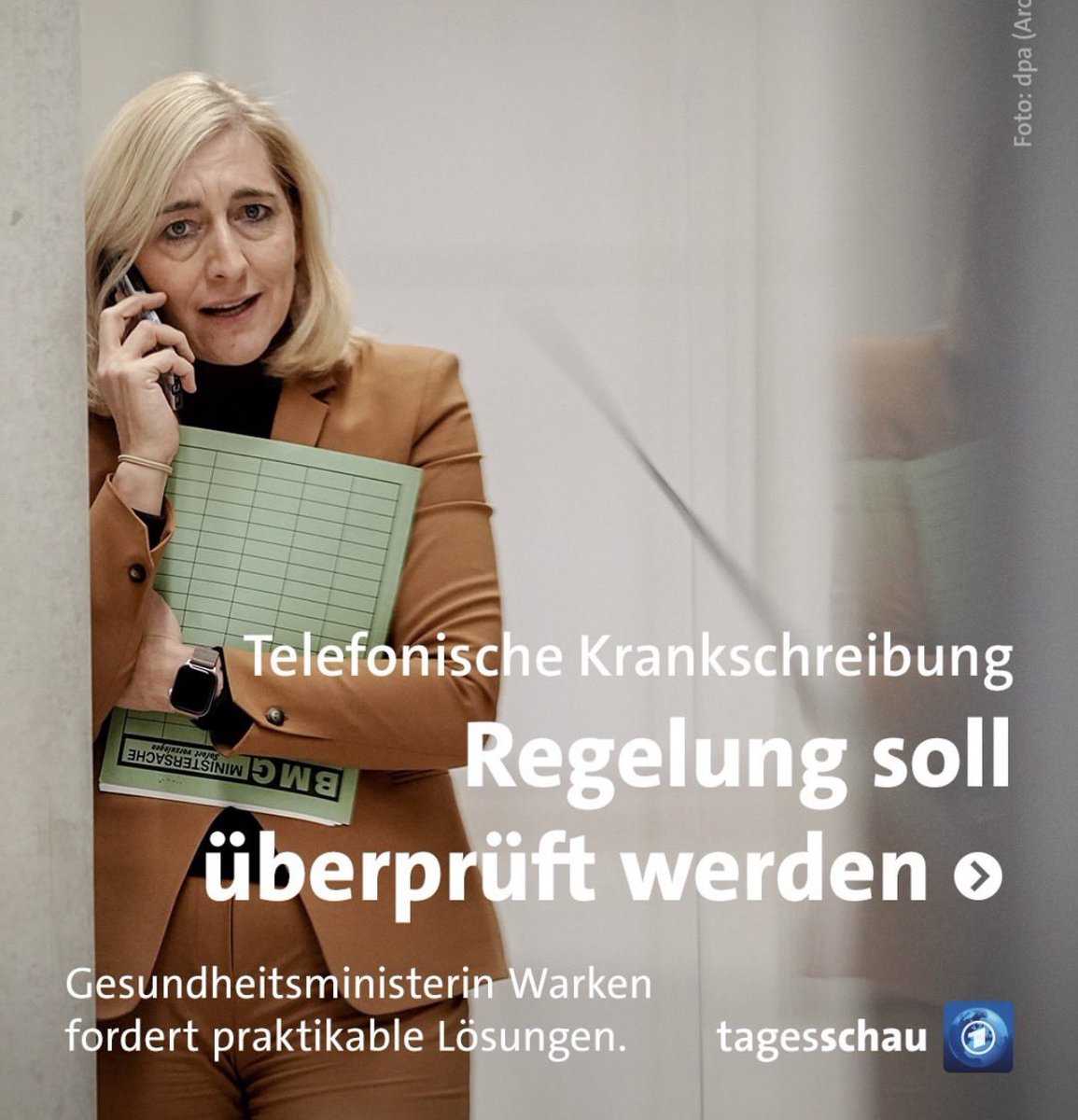Celik_Chn's tweet image. Kliniken &amp;amp; Praxen sind gerade wieder voller Patienten mit Atemwegsinfekten, unser Personal fällt reihenweise krank aus. Ausgerechnet jetzt wird politisch über erschwerte Krankschreibungen und Lohnstreichungen bei Krankheit diskutiert. Man fühlt sich schon ein bisschen veräppelt.