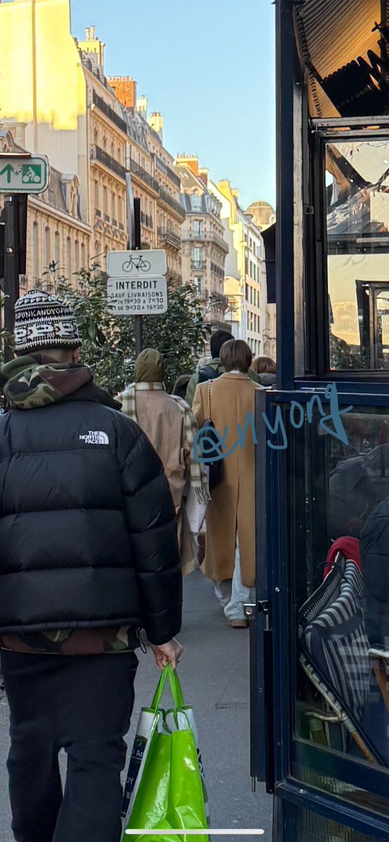 usaigbm's tweet image. 앤팀 코가 유다이 쿤이랑 우리집 사노유다이랑 파리 같이 간거잔아 !!!! 나 진짜 기절함