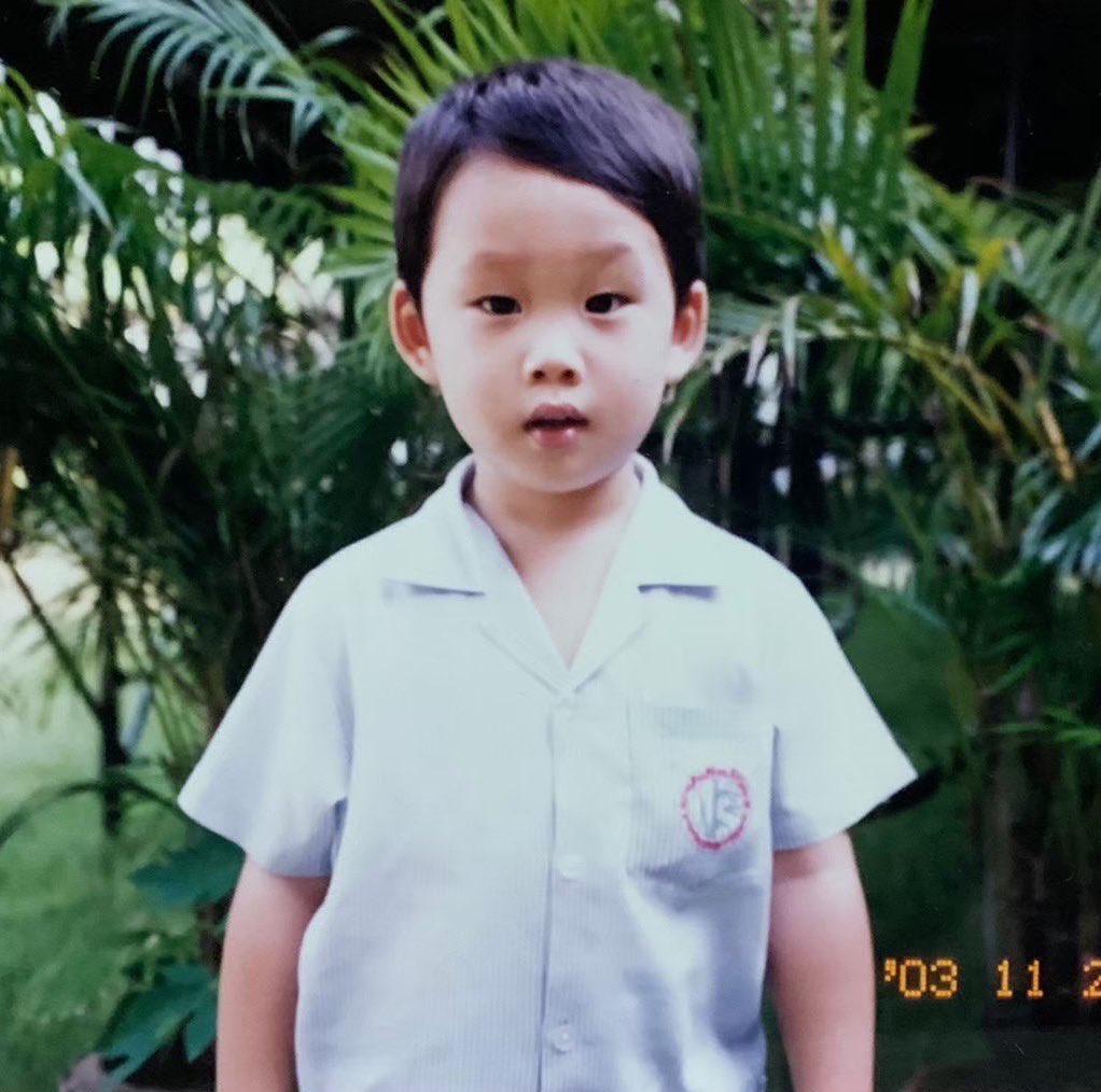 harxeuphoria's tweet image. ( #est_rvp #ANY )    

any’s face looks just like est’s when he was little 😂

          copy (ctrl+c)                          paste (ctrl+v)