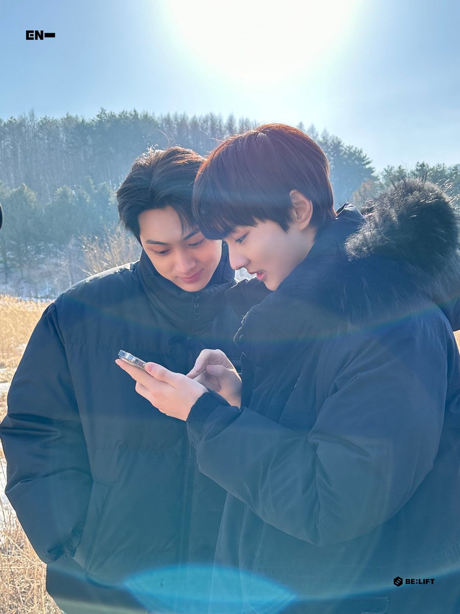 kitcatuz's tweet image. you called him your lifeline, met him that midnight without knowing you'd be together in the future like true soulmates, and there are still no rings?!