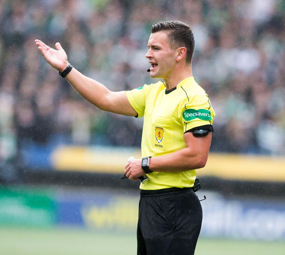 TheFoulsLab's tweet photo. 🟨 REFEREE WATCH | Champions League 20th January

🧪 (Villarreal vs Ajax) - Nick Walsh is averaging 4.5 cards &amp; 22.50 fouls p/g in the Champions League this season. https://t.co/PcvsQzJfXB