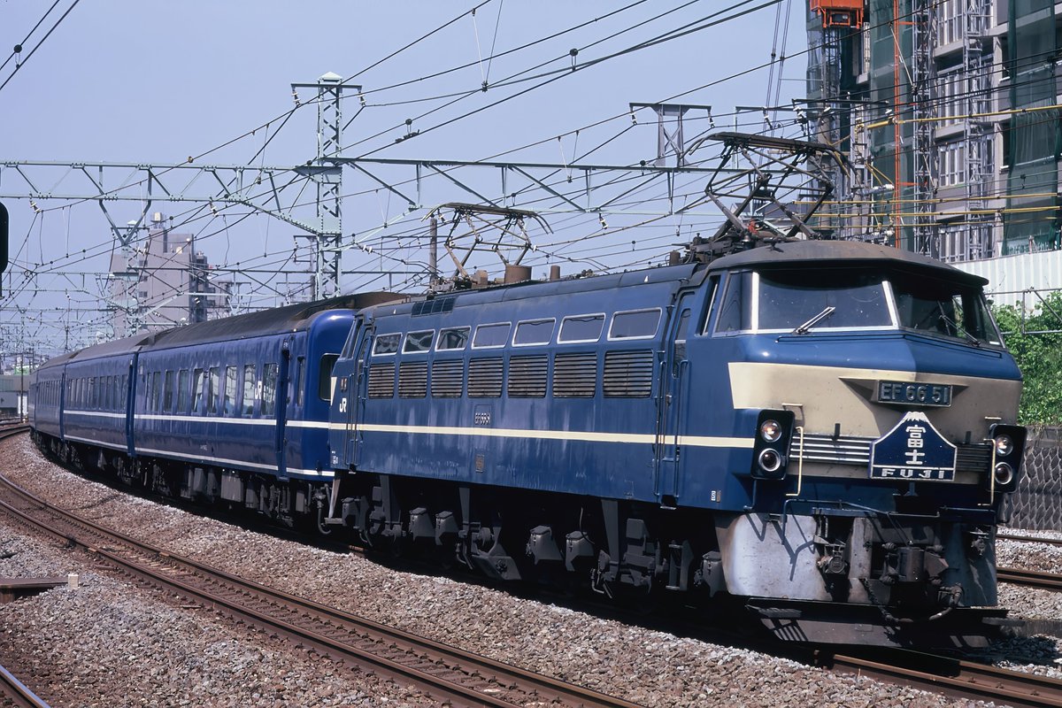 ある日の撮影シリーズ －その82－ この日は新子安で駅撮り。当時は南武