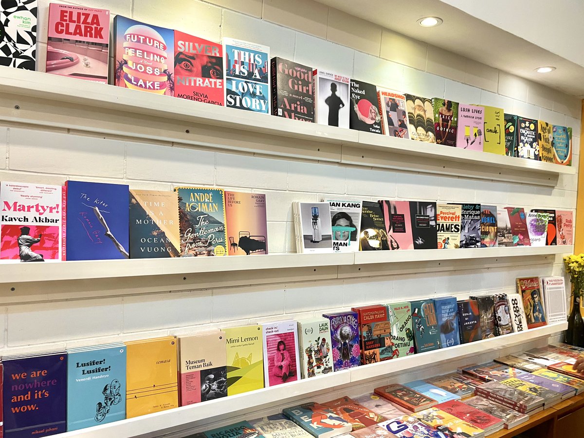 bielbiey's tweet image. In Indonesia, those all of the books is equivalent to buying food for two weeks. So proud of our governments 👏🥳