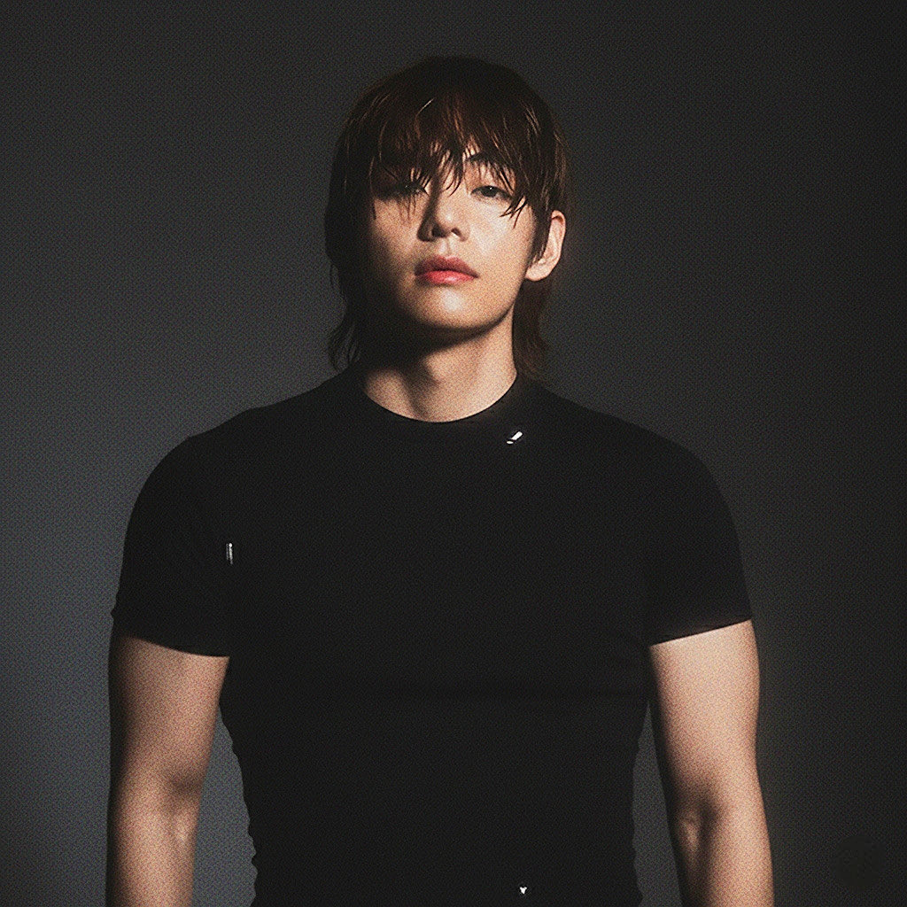 thvevren's tweet image. welcome back danger taehyung